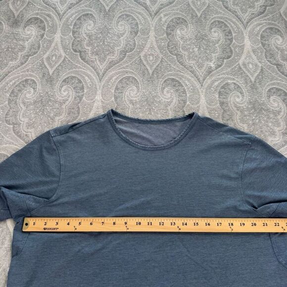 Mens Lululemon Commission Short Sleeve T-Shirt - Picture 5 of 5